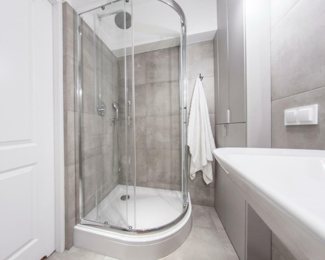 Family Luxury Comfort Old Town Apartament, 1-8, 2 Sypialnie I Salon, Parking W Cenie Gdansk Luaran gambar